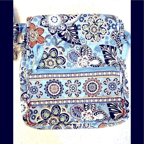 RARE Vera Bradley Crossbody Bali Blue HTF- Retired 2009 Excellent condition! - Picture 1 of 15